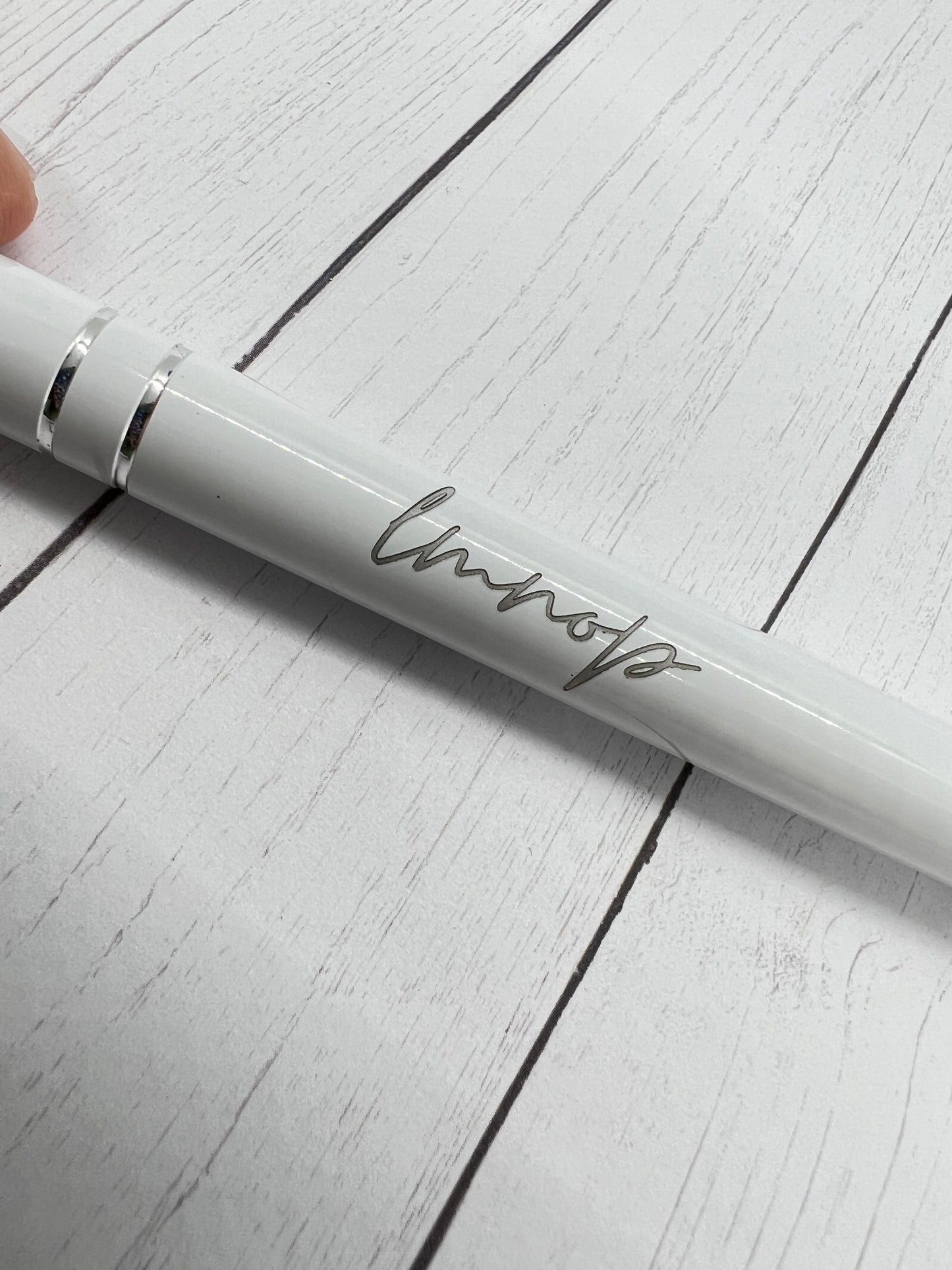 Weeding Pen